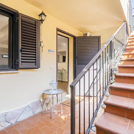 La Casa Di Alina Mondello דירה